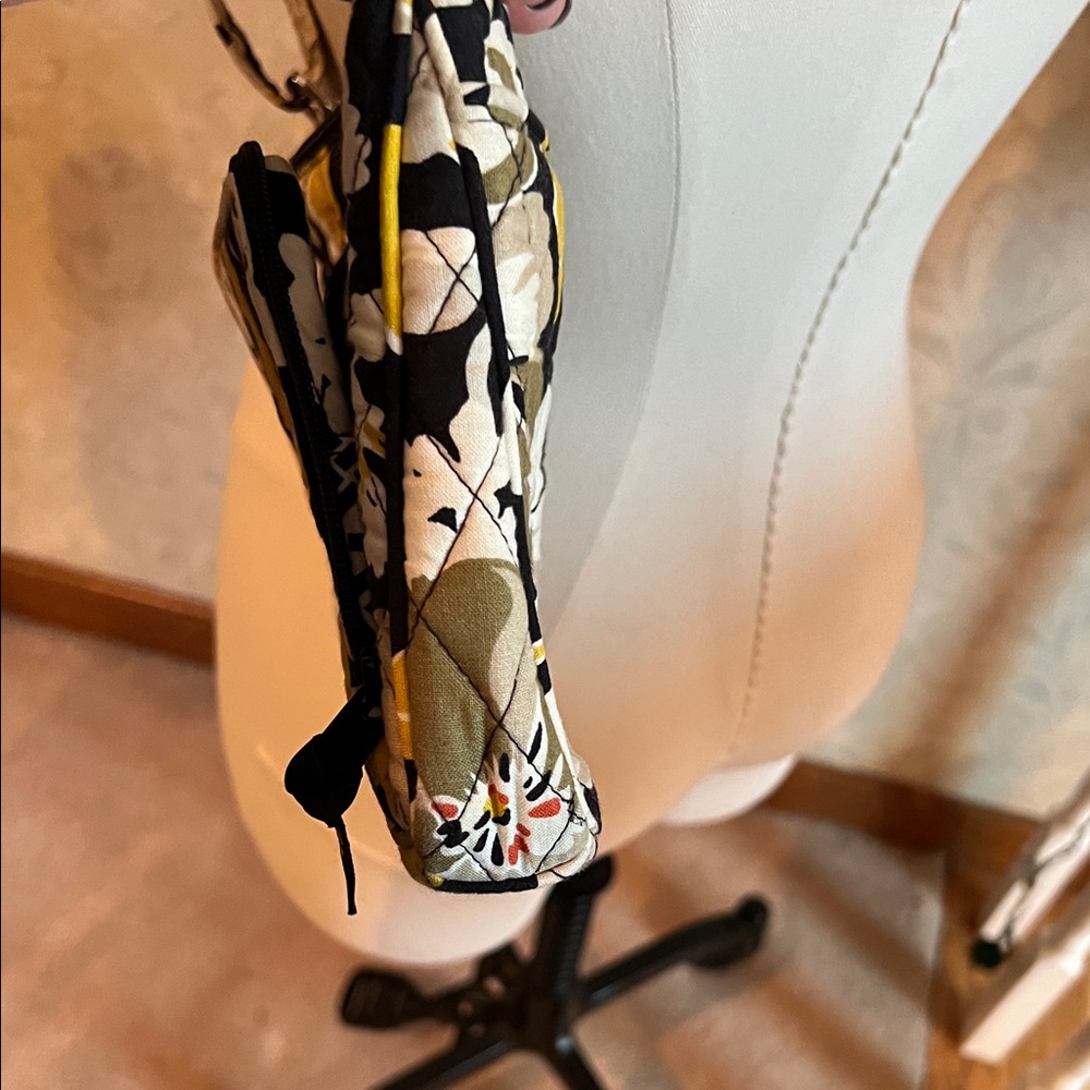 Vera Bradley Floral Quilted Crossbody Bag - Picture 7 of 8